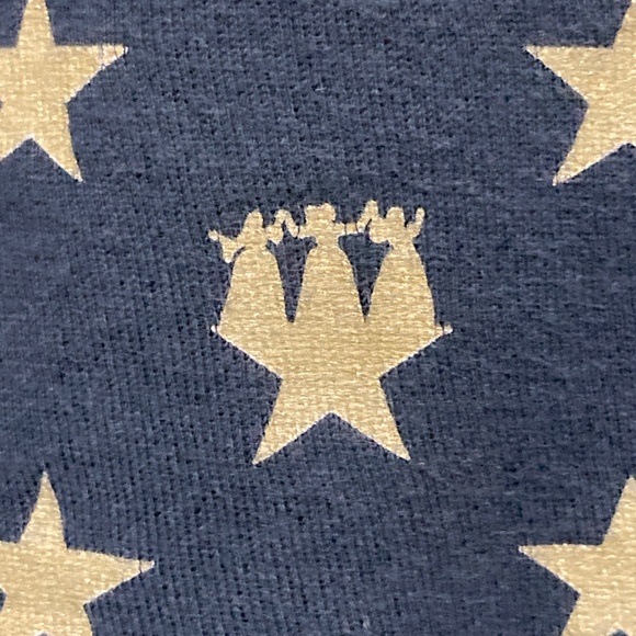 Show Your Patriotism in a Hamilton, Stars T-shirt - Picture 6 of 8